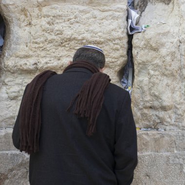 Adam Western Wall, Old City, Kudüs, İsrail dua