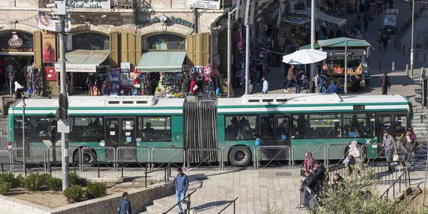 Vista Alto Angolo Del Rimorchio Bus Strada Città Vecchia Gerusalemme — Foto Stock