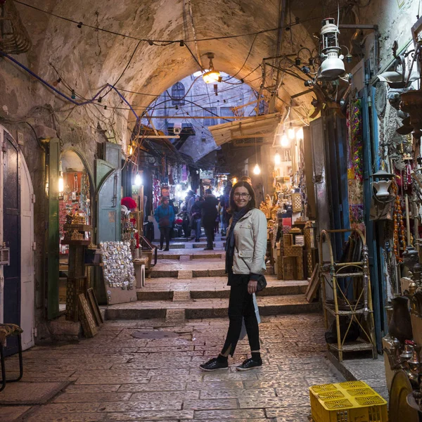 Turista Arab Piac Régi Város Jeruzsálem Izrael — Stock Fotó