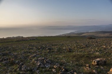 Taberiye Gölü, Galilee, İsrail üzerinde gündoğumu
