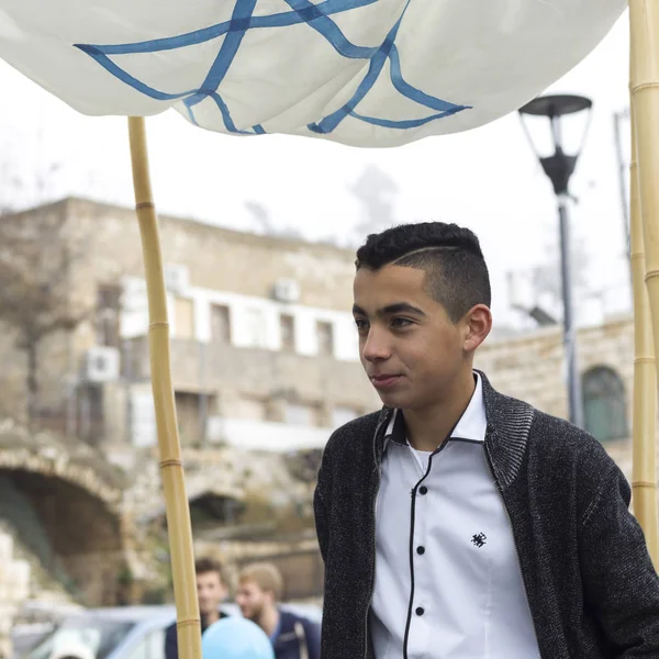 Εφηβικό Αγόρι Στο Μπαρ Μίτζβα Γιορτή Safed Βόρειο Διαμέρισμα Ισραήλ — Φωτογραφία Αρχείου