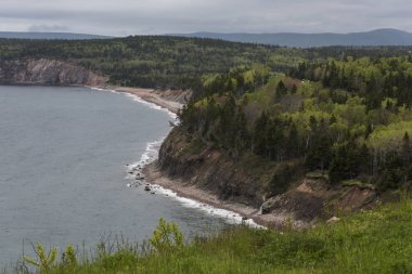 Uzun kıyı şeridi, Ingonish, Cabot Trail, Cape Breton Adası, Nova Scotia, Kanada doğal görünümü