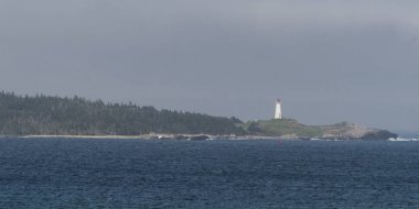 Manzara kenarı, Louisbourg Limanı, Louisbourg, Cape Breton Adası, Nova Scotia, Kanada fenerinde görünümünü