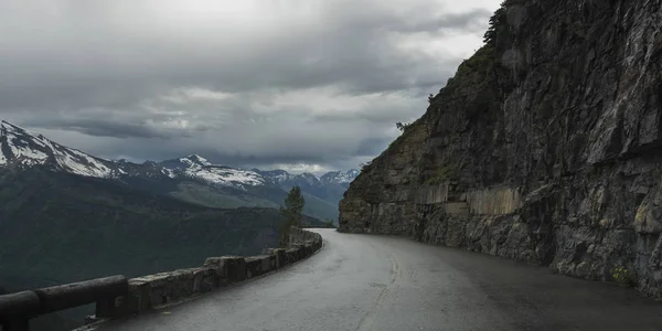 Vista Panoramica Della Strada Montagna Going Sun Road Glacier National — Foto Stock