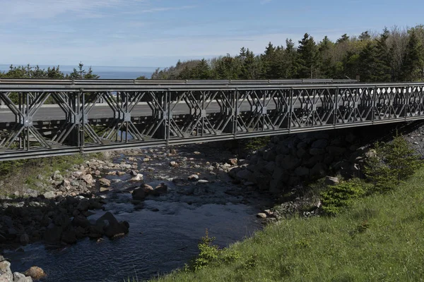 Puente Través Del Río Bosque Pleasant Bay Cape Breton Highlands —  Fotos de Stock