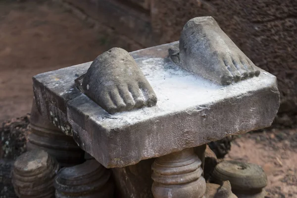 Estátua Danificada Templo Estilo Angkor Wat Banteay Samre Siem Reap — Fotografia de Stock