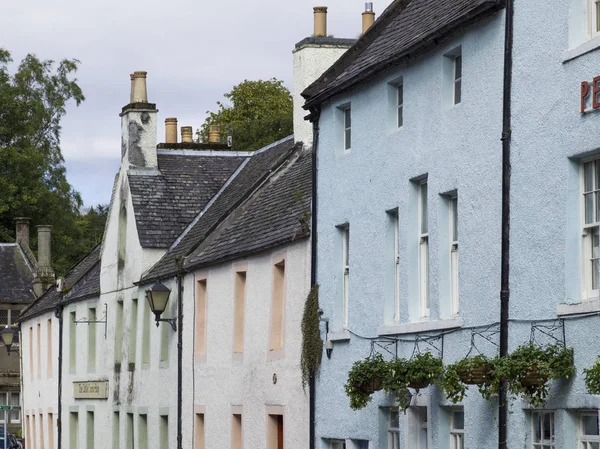 Vista Casas Largo Calle Dunkeld Perth Kinross Escocia — Foto de Stock