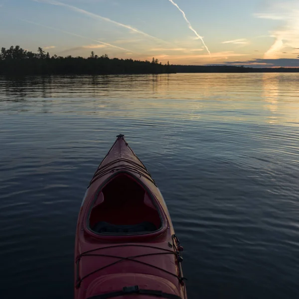 Каяк Озере Озеро Вудс Онтарио Канада — стоковое фото
