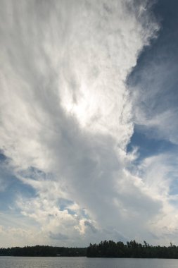 Gün batımında, Lake of The Woods, Ontario, Kanada Gölü nün doğal görünümü
