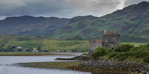 View Eilean Donan Castle Eilean Donan Scottish Highlands Scotland — Stock Photo, Image