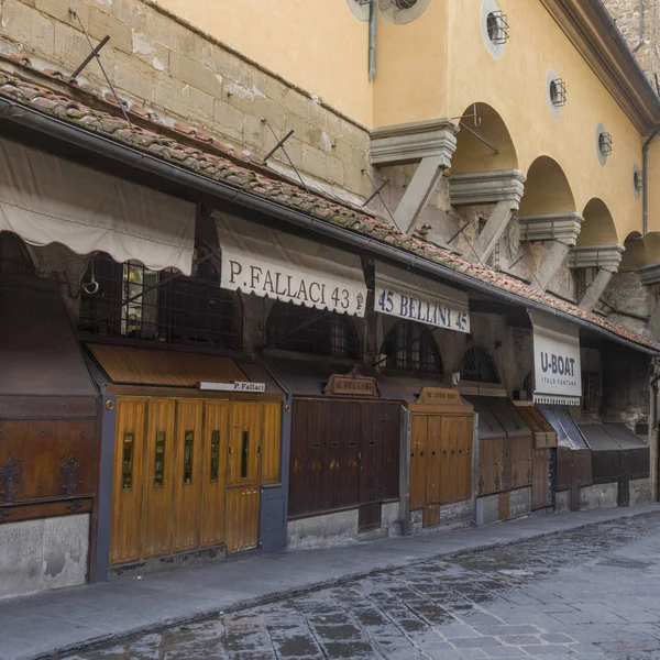 Známky Přední Části Obchodů Ponte Vecchio Florencie Toskánsko Itálie — Stock fotografie