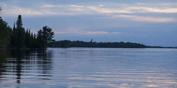 Malebný Výhled Jezero Při Západu Slunce Lesní Jezero Ontario Kanada — Stock fotografie