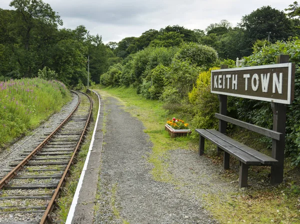 Panneau Keith Town Sur Banc Vide Par Voie Ferrée Keith — Photo