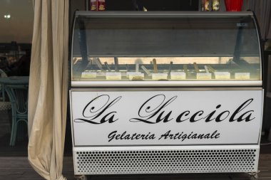 Gıda ekran kabine Restoran, Forio, Ischia Adası, Campania, İtalya