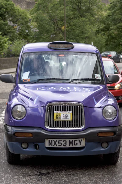 Taxi Calle Edimburgo Escocia — Foto de Stock