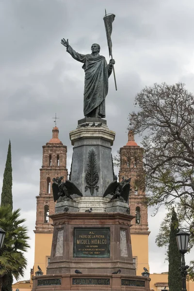 Iglesia Estatua Hidalgo Centro Dolores Hidalgo Guanajuato México — Foto de Stock