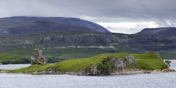 Ruinerna Ardvreck Slott Loch Assynt Sutherland Skotska Högländerna Skottland — Stockfoto