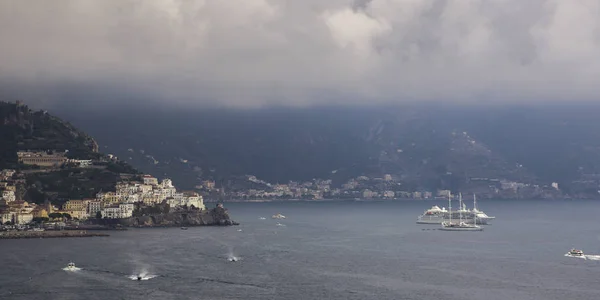 Vista Uma Cidade Costa Costa Amalfitana Salerno Campania Itália — Fotografia de Stock