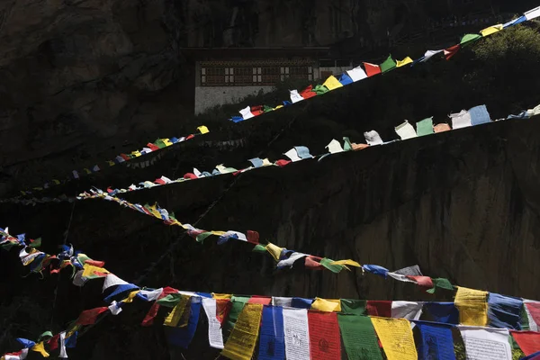 Zbliżenie Flagi Modlitewne Taktsang Klasztor Paro Paro District Dolina Paro — Zdjęcie stockowe