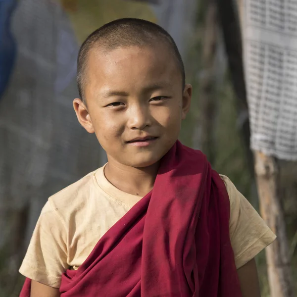 Kis Buddhista Szerzetes Peter Lhakhang Ama Dablam Bhután Portréja — Stock Fotó