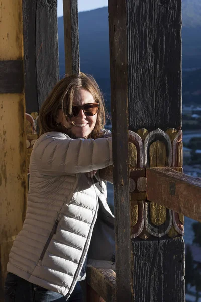 Mujer Sonriendo Rinpung Dzong Distrito Paro Bután — Foto de Stock