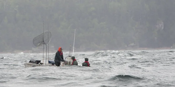 Turisti Che Pescano Nell Oceano Pacifico Skeena Queen Charlotte Regional — Foto Stock