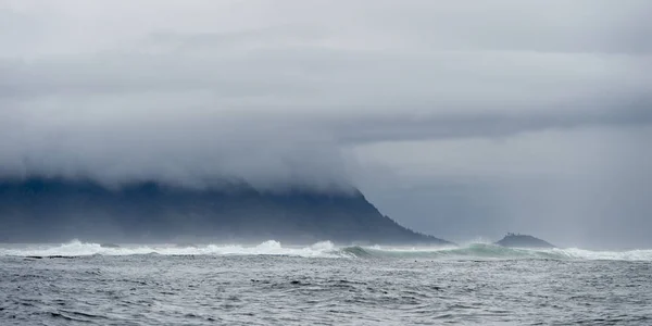 Vågorna Stilla Havet Skeena Queen Charlotte Regional District Haida Gwaii — Stockfoto