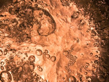 Farklı kabarcıklar ile köpüren su dokusu