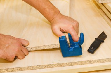 Yönetim Kurulu Sunta parçalar kesip