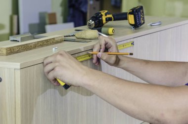 Yönetim Kurulu Sunta parçalar kesip