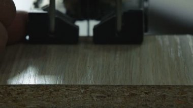 Elektrikli testere lamine kurulu keser