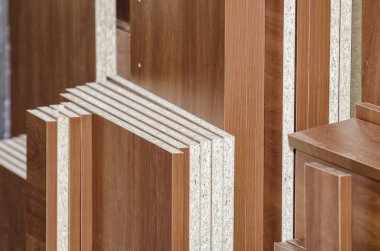 Yönetim Kurulu Sunta parçalar kesip