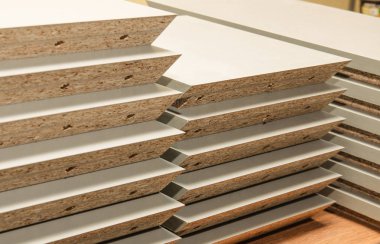 Yönetim Kurulu Sunta parçalar kesip