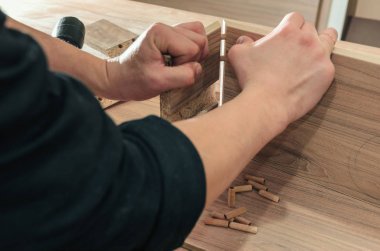 Yönetim Kurulu Sunta parçalar kesip