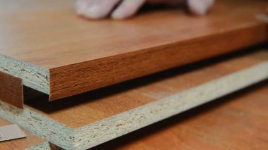 Yönetim Kurulu Sunta parçalar kesip