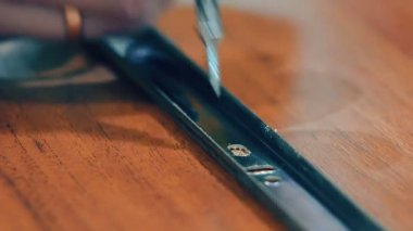 Yönetim Kurulu Sunta parçalar kesip