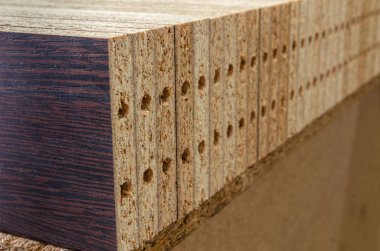 tahta yonga mobilya üretimi için parçalar kesti