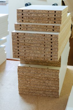 tahta yonga mobilya üretimi için parçalar kesti