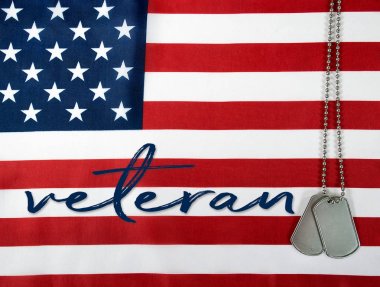 Kıdemli köpek Etiketler bayrağı