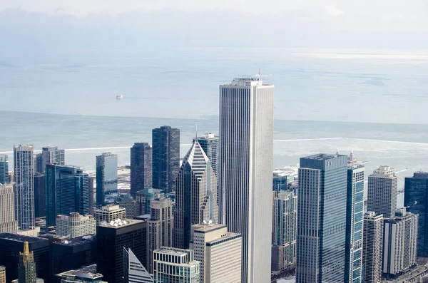 Luchtfoto Van Chicago Stadsgezicht Met Bevroren Lake Michigan Achtergrond — Stockfoto