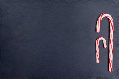 İki şeritli tatil baston şekerler 