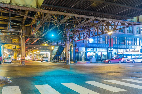 芝加哥市中心夜街道场面 图库图片