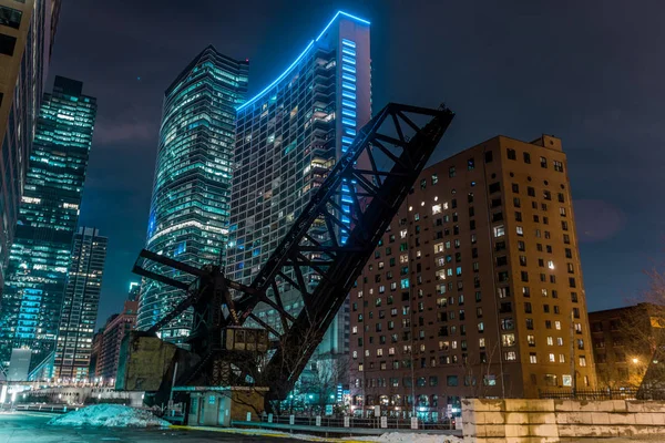 Vieux pont KInzie fermé au centre-ville de Chicago — Photo