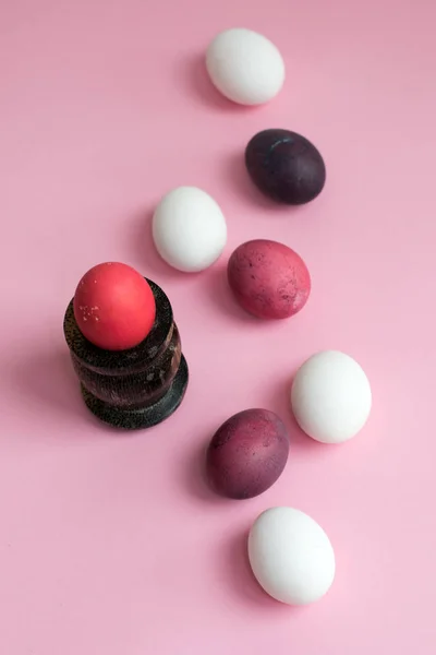 Великодні Різнокольорові Яйця Красивою Текстурою Рожевому Фоні — стокове фото