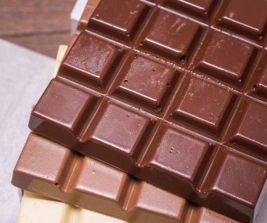 Kiremit siyah shekolada