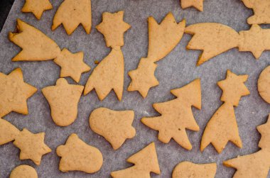 Noel için ev yapımı kurabiye yapma