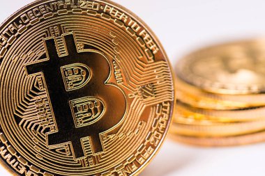 Altın Bitcoin para. Bitcoin cryptocurrency.