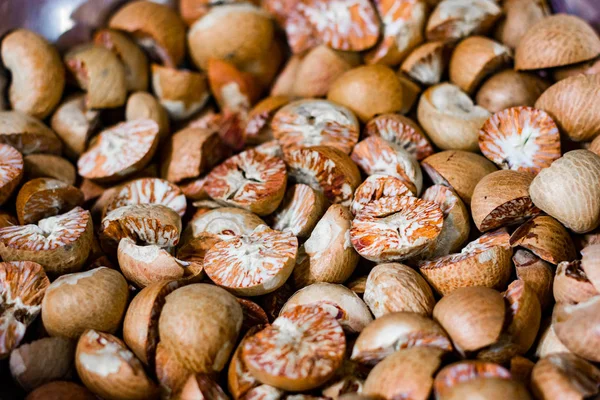 Corte supari de nuez de betel finamente cortado para la venta en supermercado — Foto de Stock