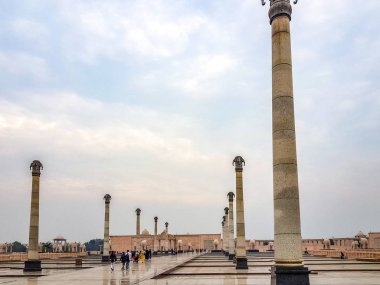 15 Aralık 2019. Lucknow 'daki Ambedkar Anıt Parkı. Lucknow şehrinde büyük bir taş işidir ve popüler bir turistik merkezdir..