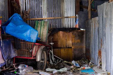 Önemsiz yığın ve çöp kutusu